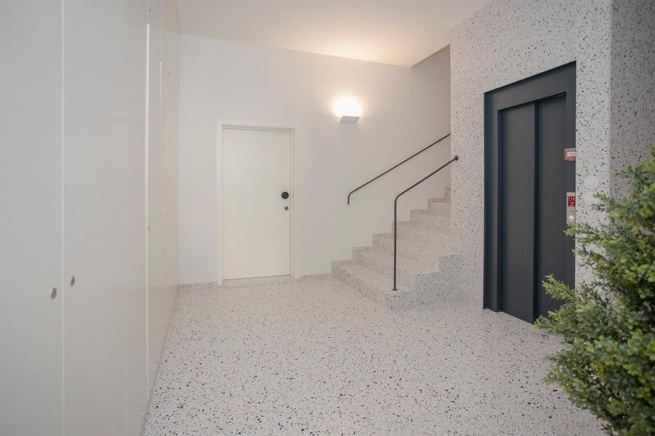 Liiiving In Porto - Luxury Beachfront Apartments Exterior photo